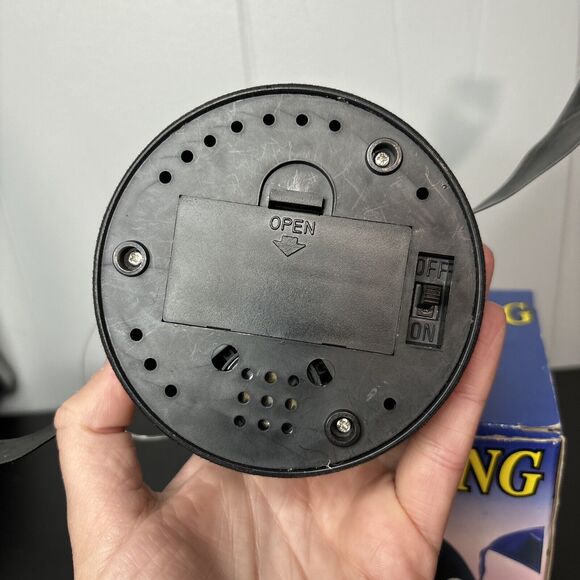 Gemmy 1991 Shrieking Shaking Bat W Box 90's Halloween Prop Works Hangs -NO SOUND - Picture 12 of 14